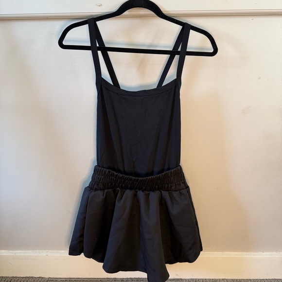 Black Sleeveless Tank Dress with Elastic Waist Skort Detail Athletic - Picture 1 of 7